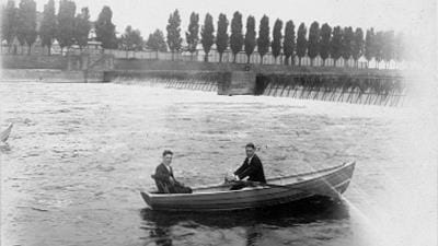 Bootspartie am Oberräder Ufer 1920