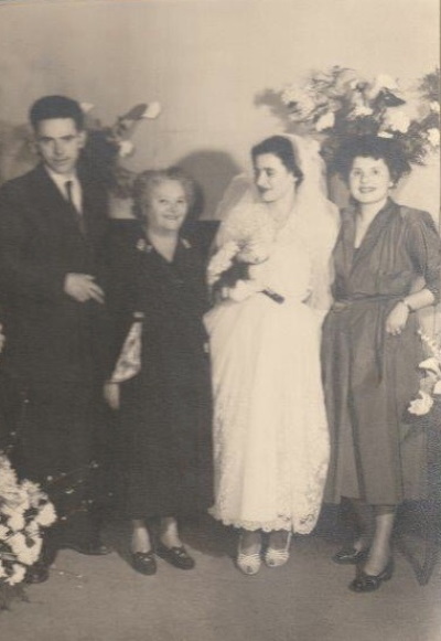Hochzeit von Siegmund und Hélène Gingold, 1954; von links: Siegmund, Esther, Hélène, Fanny