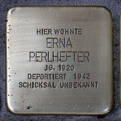 Stolperstein Heiligkreuzgasse 13, Erna Perlhefter