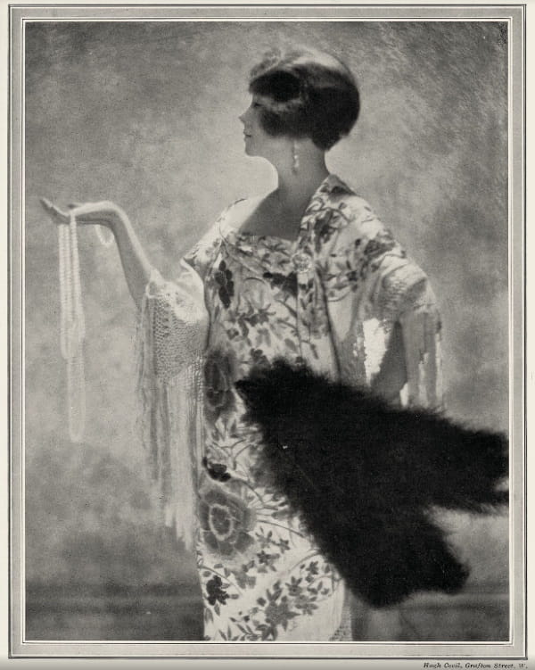 Wera Gräfin zu Münster, geb. von Weinberg, 1924 auf der Titelseite des Londoner Magazins Tatler