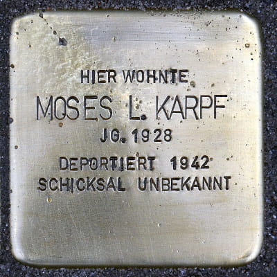 Stolperstein Uhlandstraße 38, Moses L. Karpf