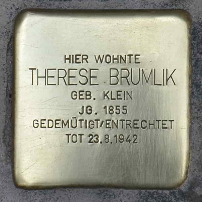 Stolperstein Kronberger Straße 33, Therese Brumlik