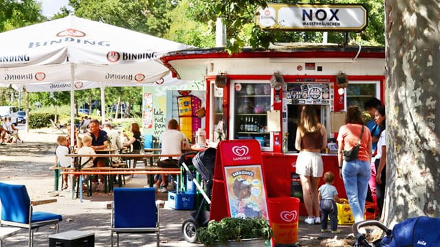 Wasserhäuschen gehören traditionell zum Frankfurter Stadtbild und sind auch heute für viele Einheimische mehr als nur reine Kioske, Foto: Jan Hassenpflug