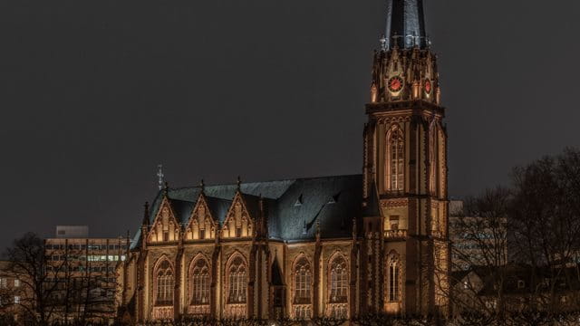 Illumination der Dreikönigskirche