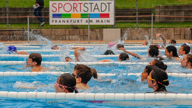 Frankfurter Schul Swim&Run 2018, im Stadionbad