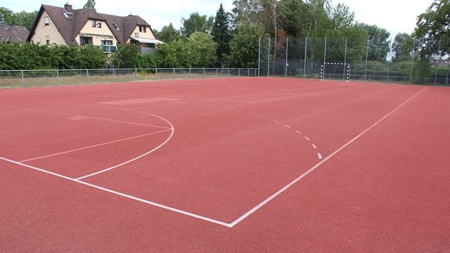 Sportanlage Lenzenbergstraße, Kleinfeld