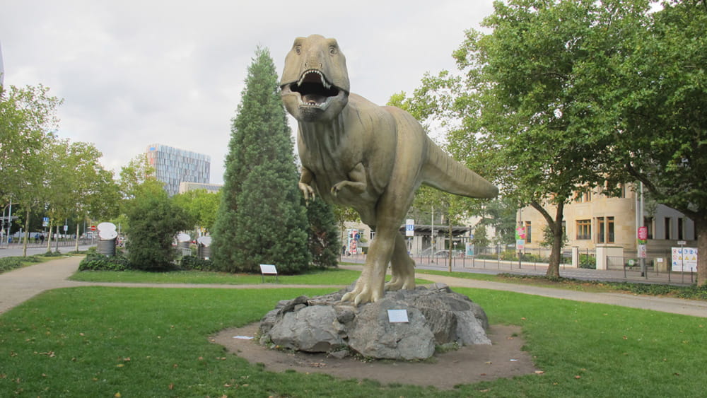 Tyrannosaurus Rex Nachbildung in der Senckenberganlage