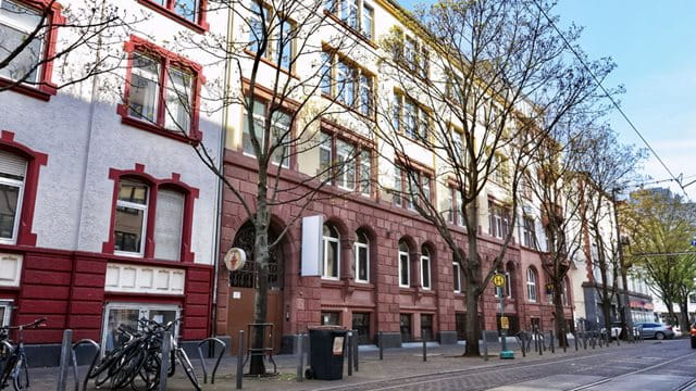 Das geplante neue Frankfurter Suchthilfezentrum in der Niddastraße 76 von außen Das geplante neue Frankfurter Suchthilfezentrum in der Niddastraße 76 von außen, Foto: Jan Hassenpflug