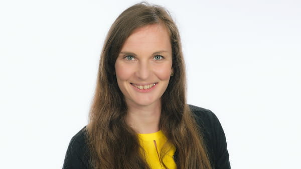 Dr. Katharina Knacker
