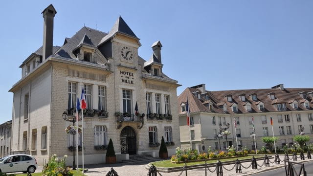 Deuil-La Barre Rathaus
