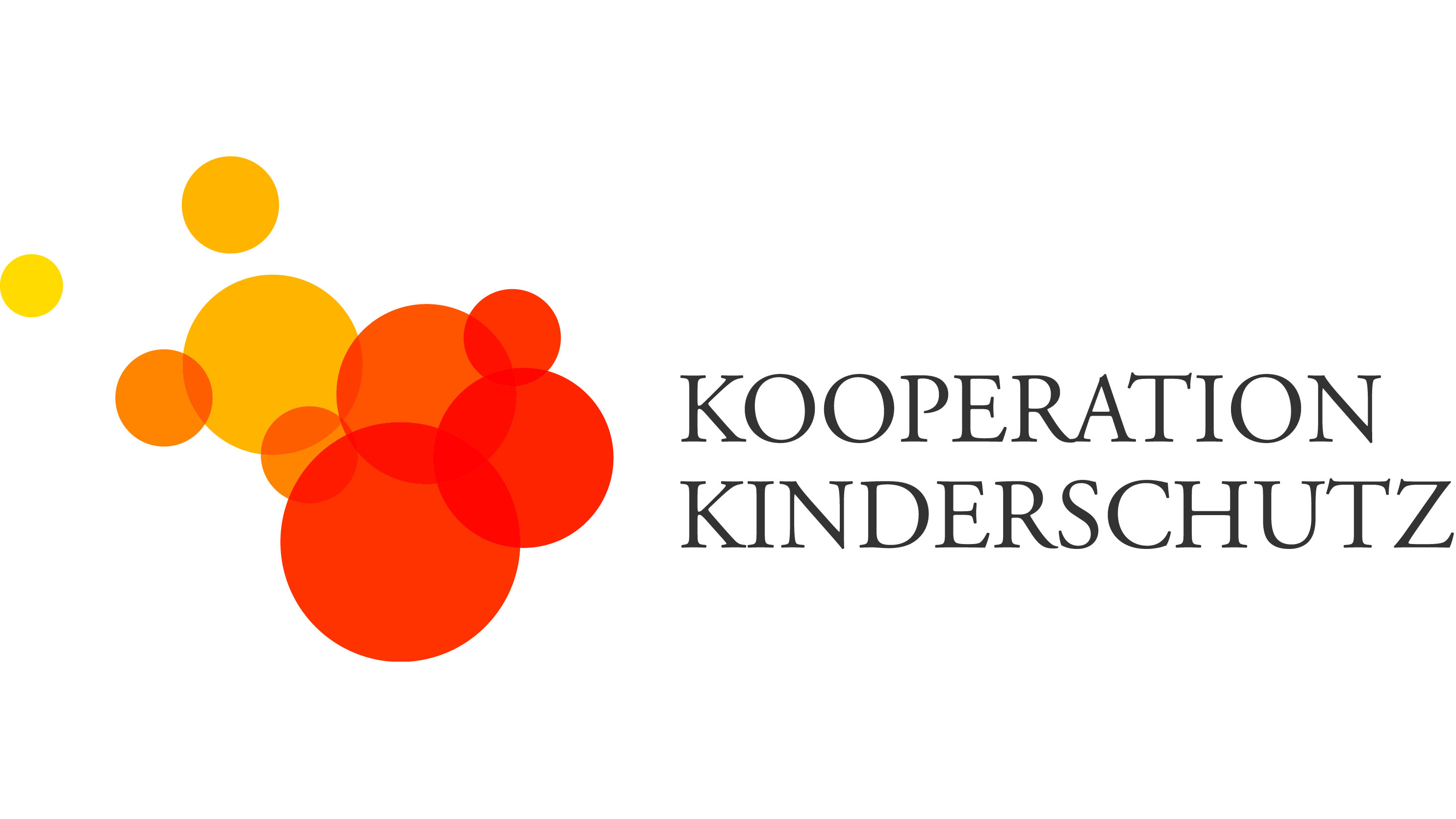 Mehrere überlappende Kreise in verschiedenen Orange-Tönen und der Schriftzug Kooperation Kinderschutz