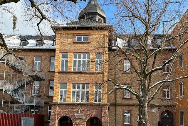 Außenansicht August-Gräser-Schule Außenansicht August-Gräser-Schule