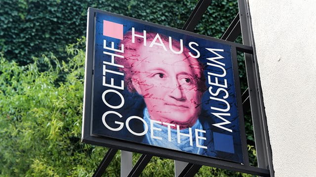 The sign of the Goethe Museum in the Goethe House, Photo: Stefan Maurer