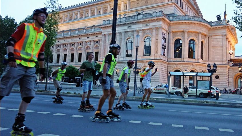 Tuesday Night Skating, photo: Simon Reichel