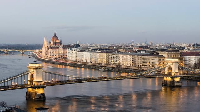 Budapest Széchenyi Chain Bridge, Photo: Soos Bertalan