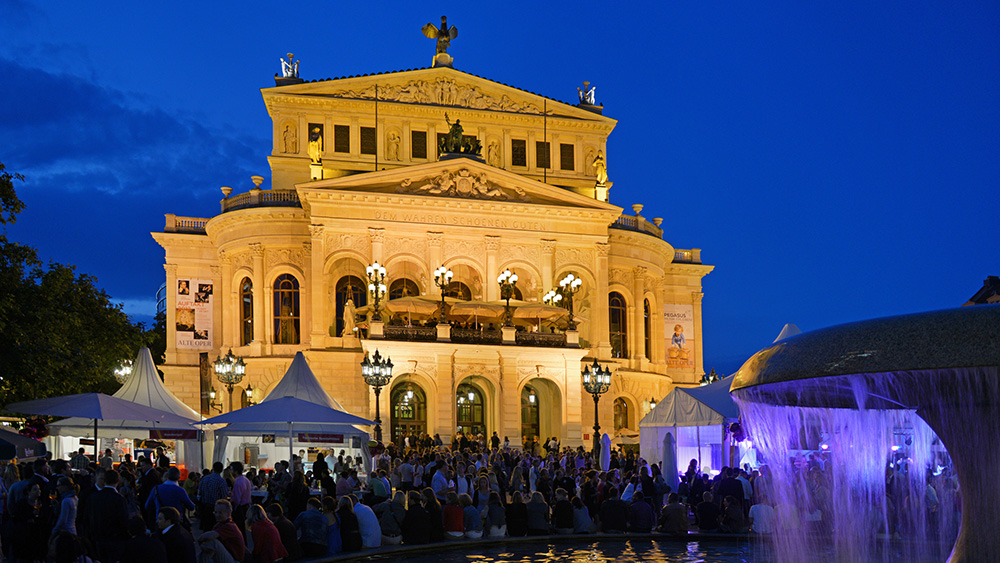 Opera Square Festival by night,  (c) Tourismus und Congress GmbH Frankfurt am Main