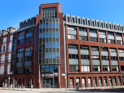 Blick auf das Gebäude des Zentralen Bürgeramtes in Frankfurt, Zeil 3