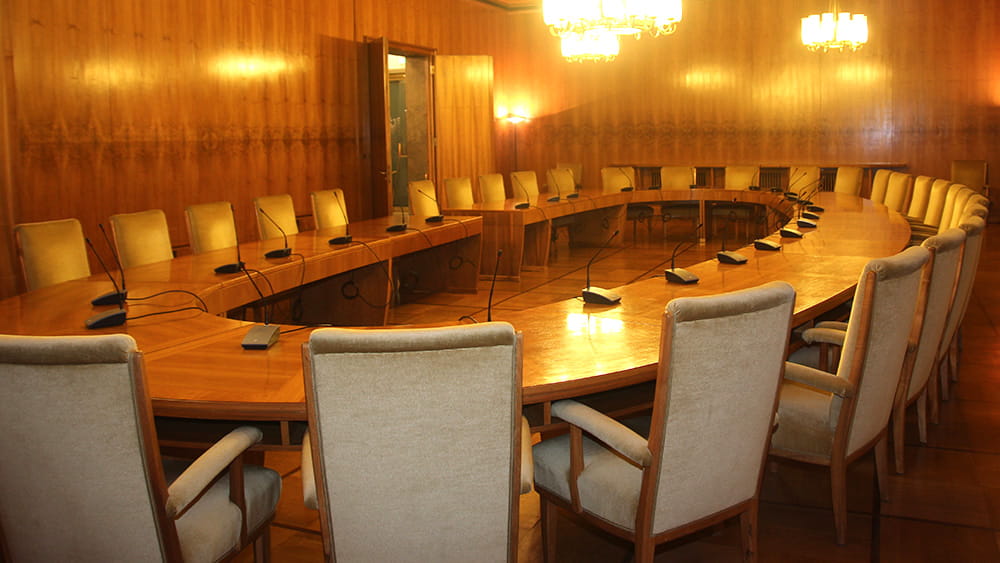 Blick in den Sitzungssaal des Magistrats im Rathaus Römer