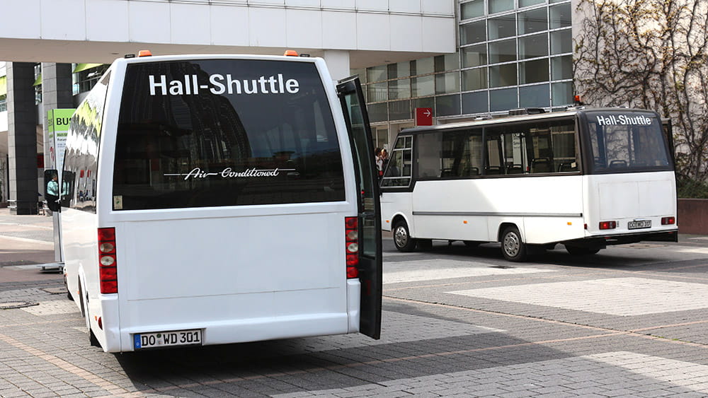 Ein Hall Shuttle auf dem Messegelände, (c) Stadt Frankfurt am Main, Foto: Stefan Maurer